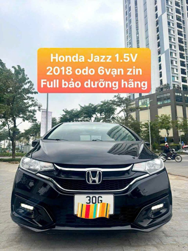 Honda Jazz 1.5V 2018 odo 6vạn zin Full bảo dưỡng hãng